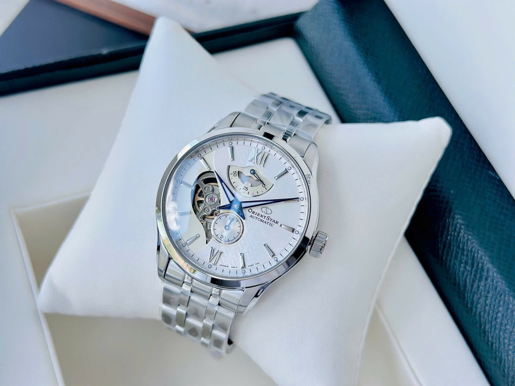 Orient Star Automatic Layered Skeleton RK-AV0B01S (Nội Địa Nhật Made in Japan)
