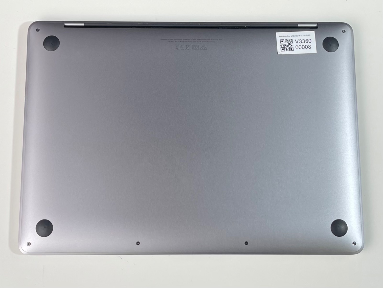 Macbook Pro 2022 M2, Ram 16GB, SSD 256 Gb  13,3 inch USED .Touch Bar + Touch ID