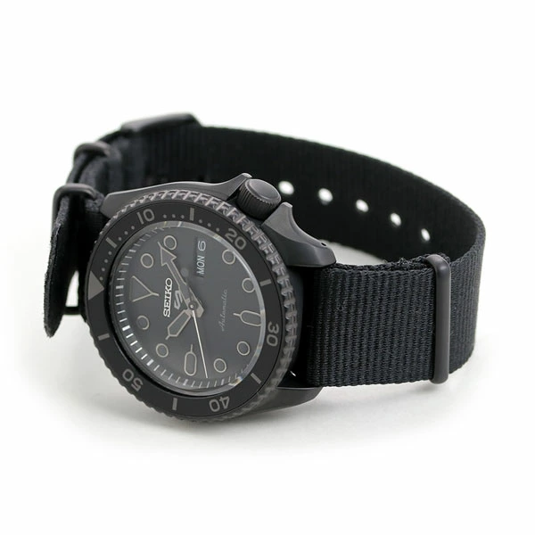 Seiko 5 Sports SRPD79K1