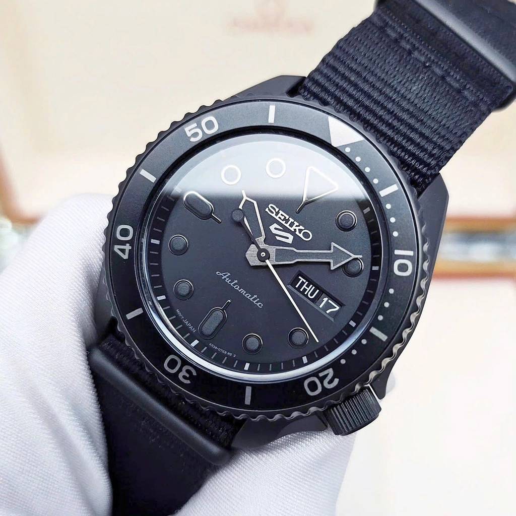 Seiko 5 Sports SRPD79K1