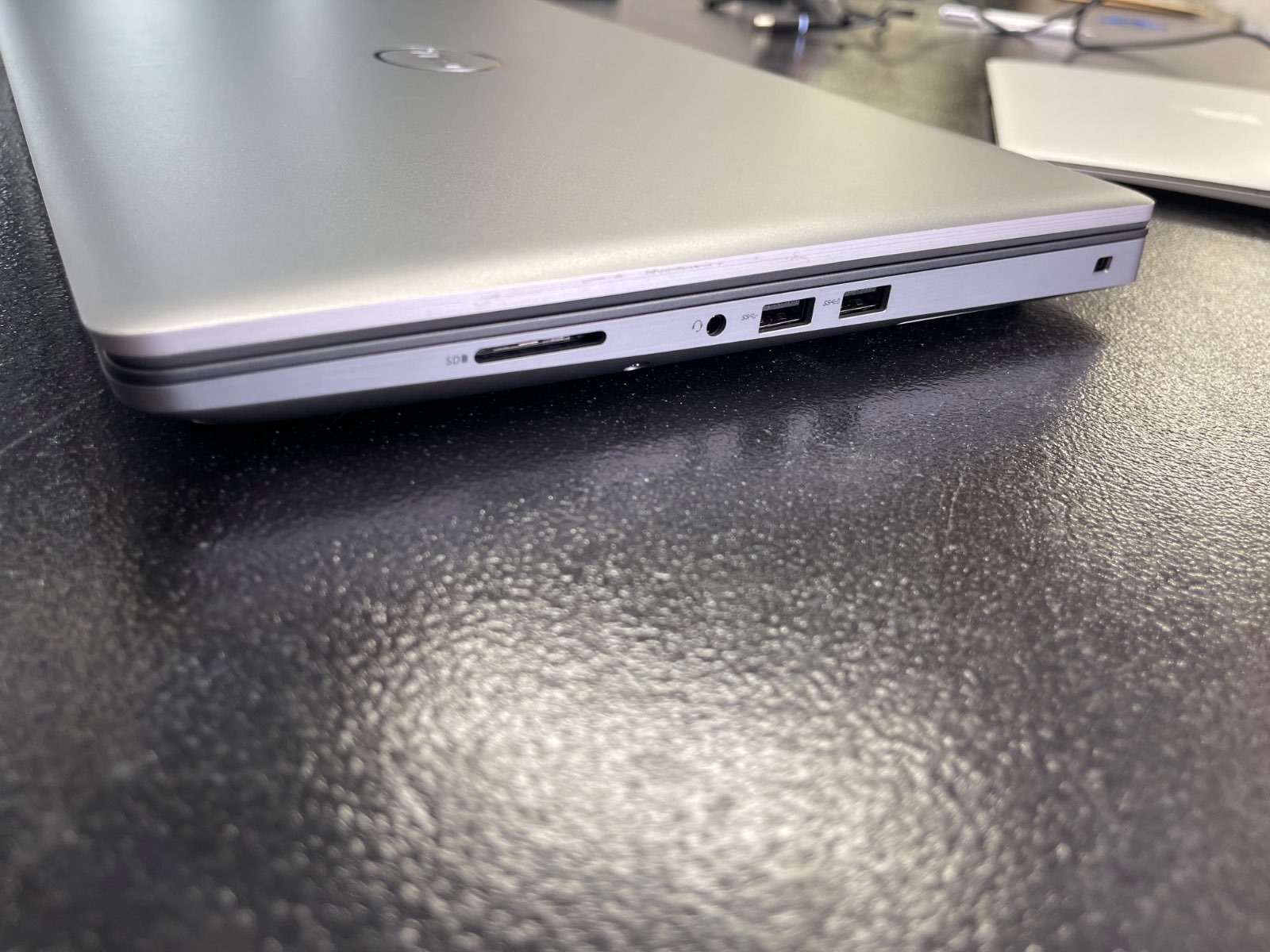 Dell Precision 7560 2022