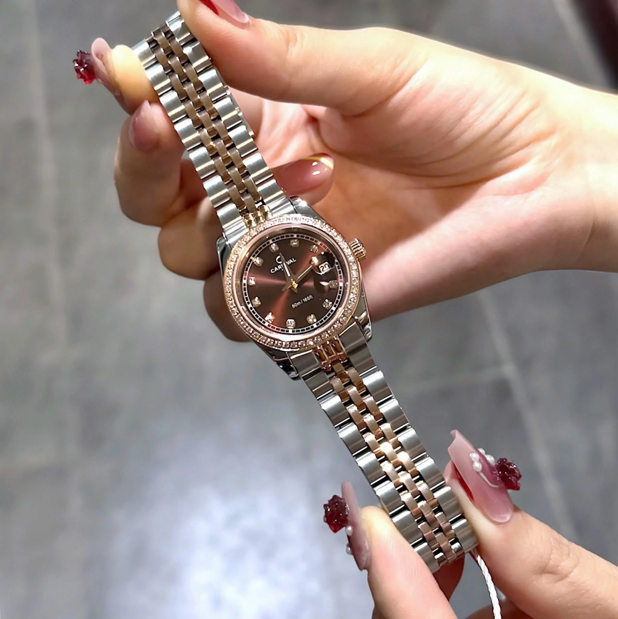 Đồng hồ Carnival Nữ Form Rolex
