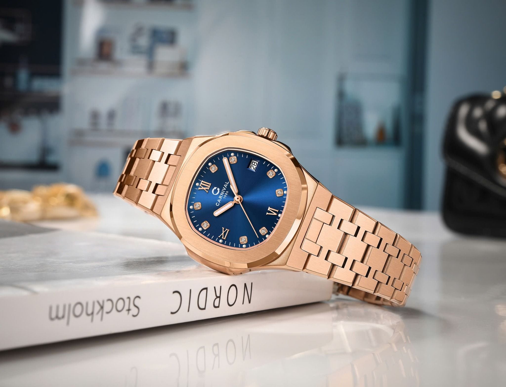 Đồng hồ Carnival Nữ form Patek Philippe