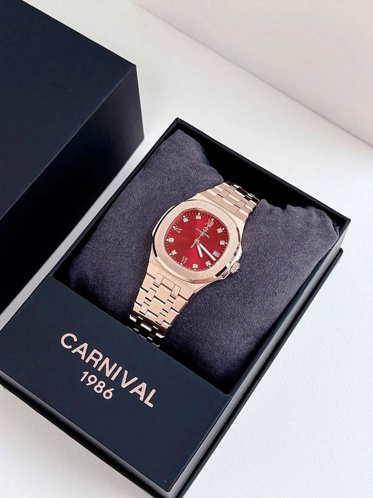 Đồng hồ Carnival Nữ form Patek Philippe