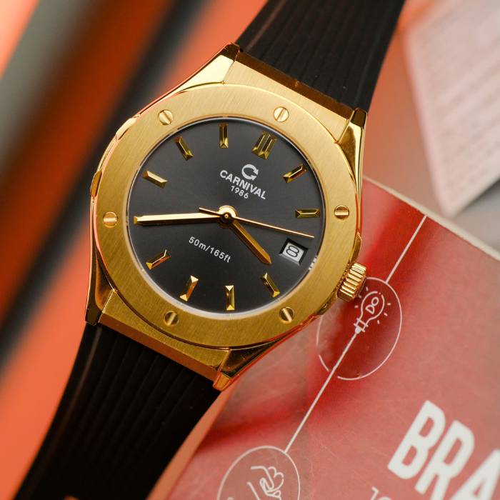CARNIVAL Nữ Form Hublot
