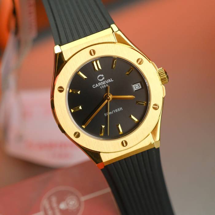 CARNIVAL Nữ Form Hublot