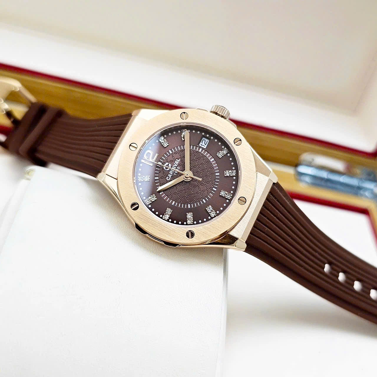 CARNIVAL Nữ Form Hublot