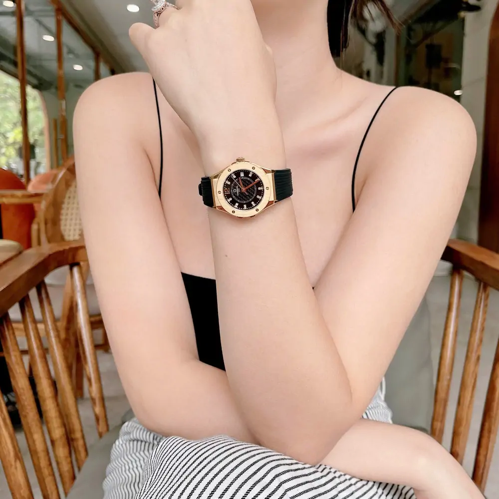 CARNIVAL Nữ Form Hublot