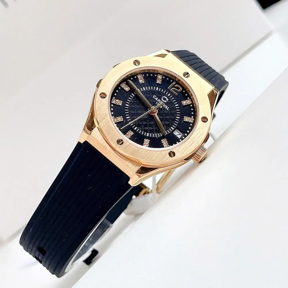 CARNIVAL Nữ Form Hublot
