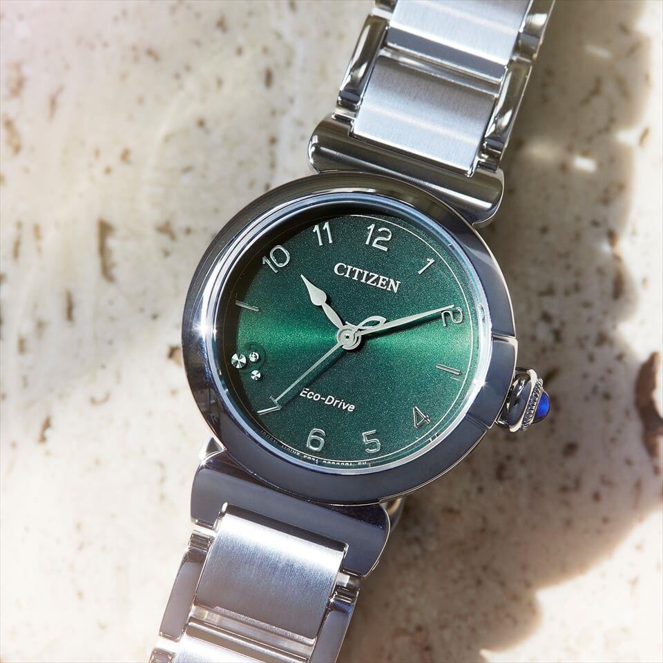 Citizen EXCEED EM1130-83X