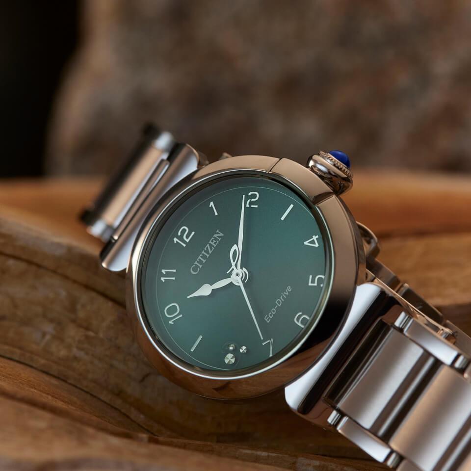 Citizen EXCEED EM1130-83X