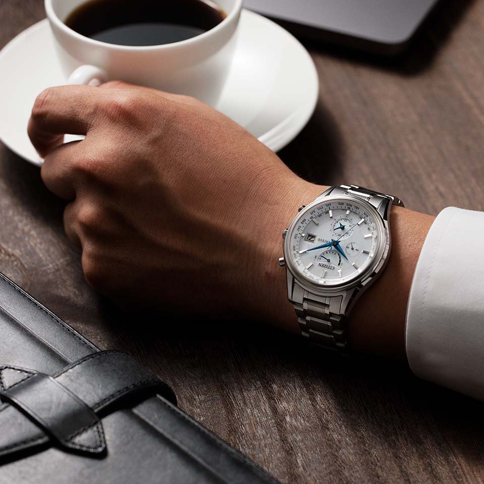 Đồng hồ cặp đôi Citizen Eco-Drive Exceed AT9130-69W / EE1010-62W