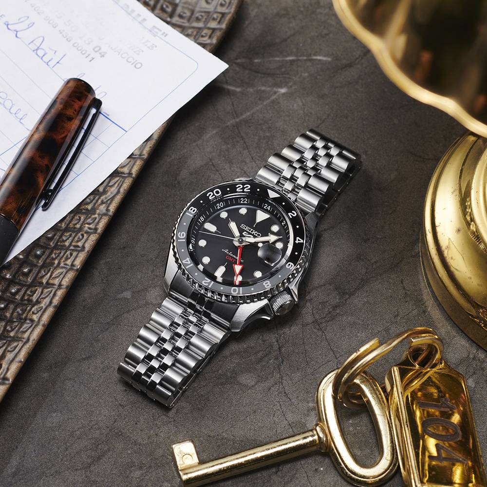 Seiko 5 Sports SBSC001 Automatic