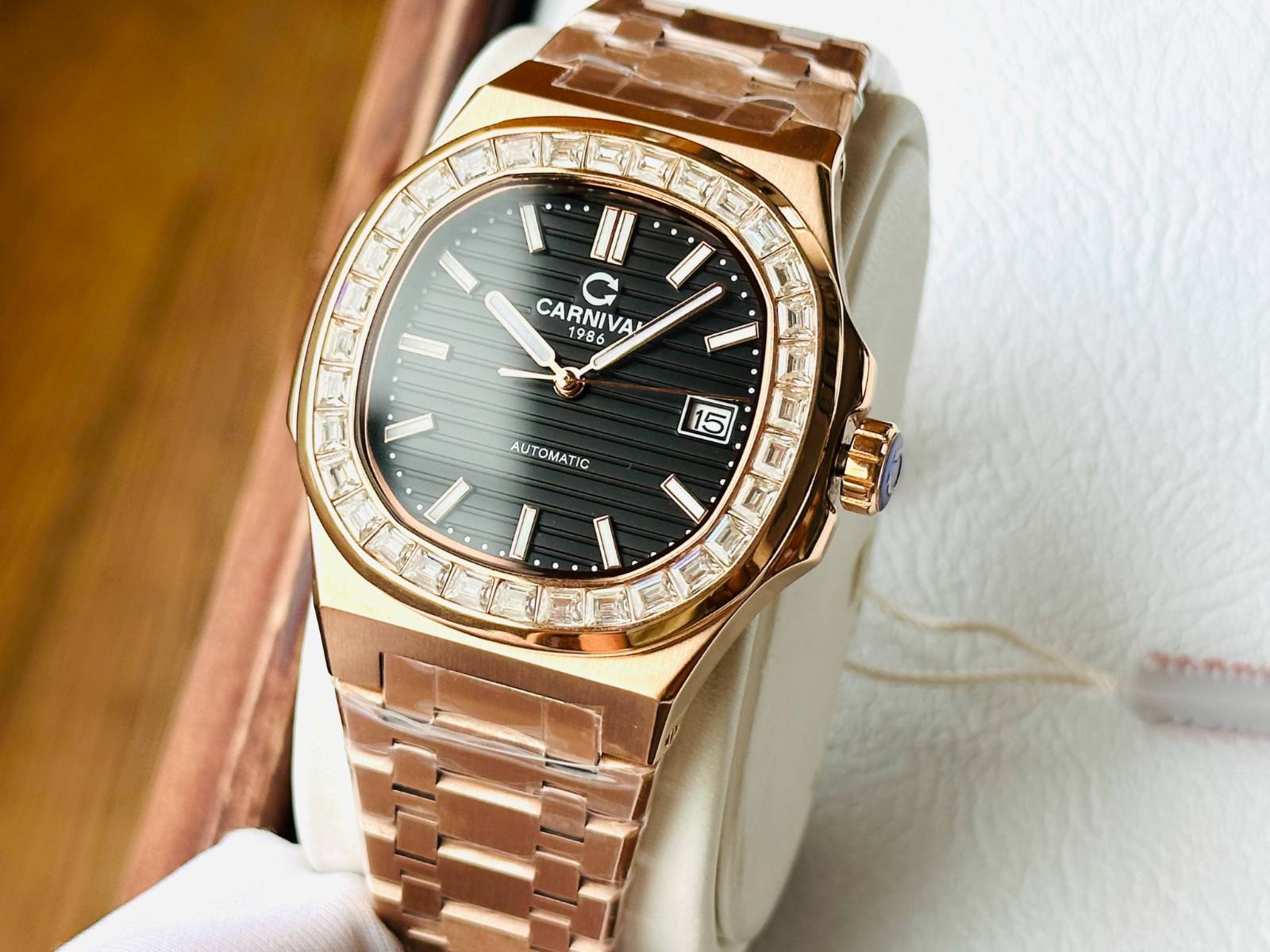 Đồng hồ cặp đôi Carnival 8108D-VH-D