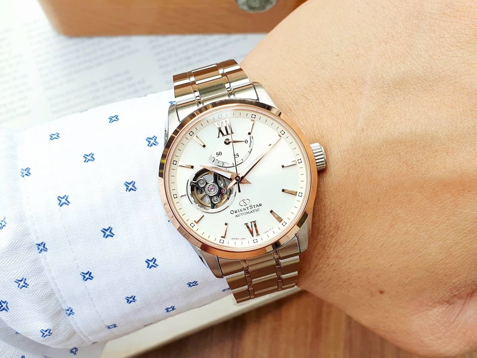 ORIENT STAR SEMI SKELETON
LIMITED MODEL RK-AT0023S 
AUTOMATIC (Nội Địa Nhật Made in Japan)